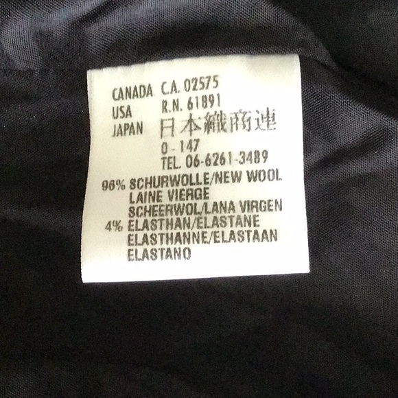 Vintage Escada blazer - Picture 6 of 8